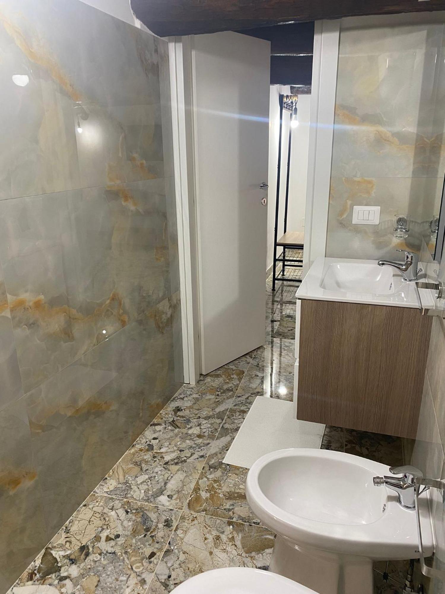 شقة Dora House Napoli المظهر الخارجي الصورة