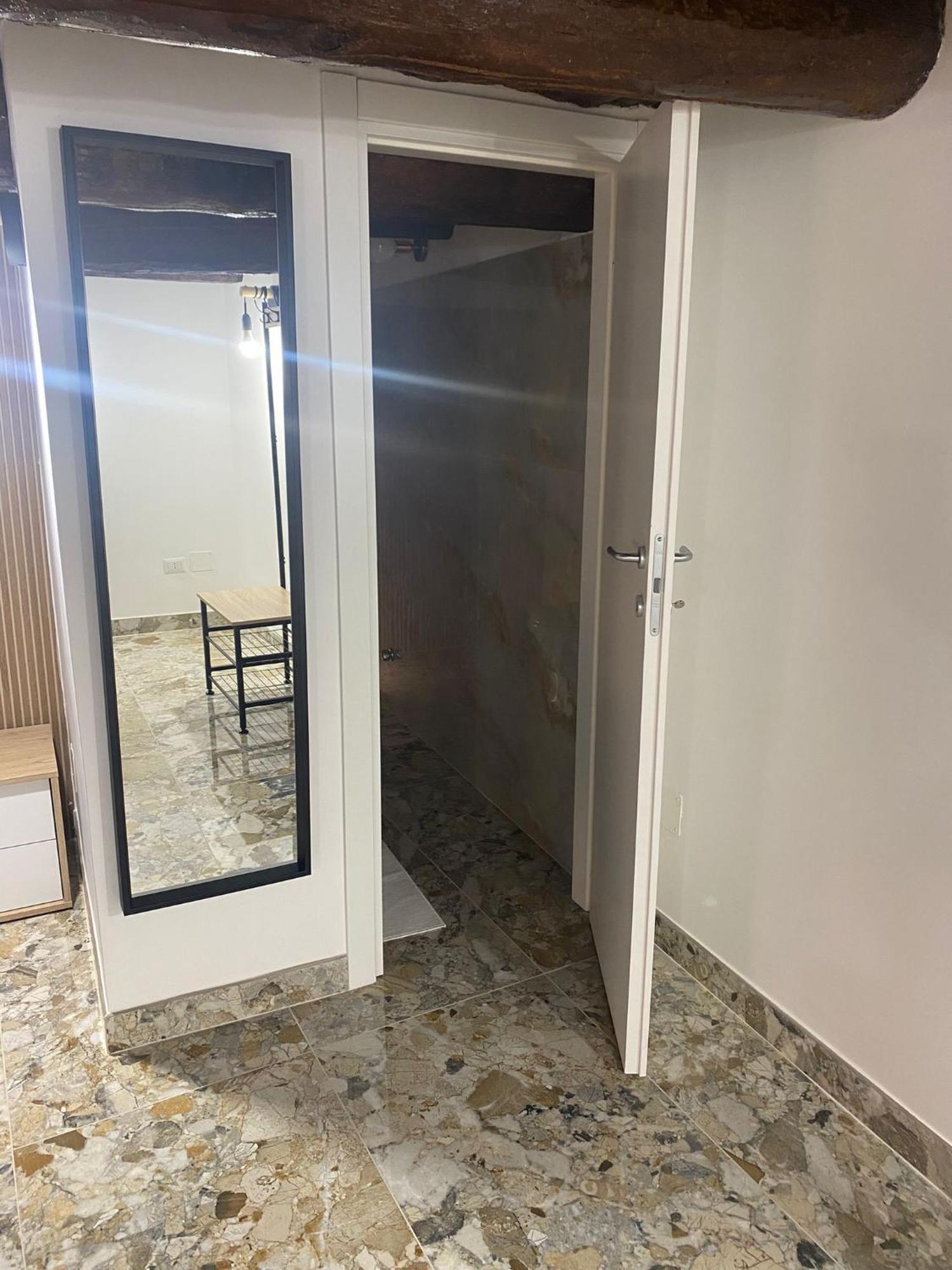 شقة Dora House Napoli المظهر الخارجي الصورة